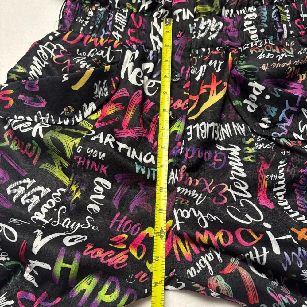 LATISTE BY AMY Small Graffiti Print Jumpsuit Button Down‎ Shirt & Pants Set